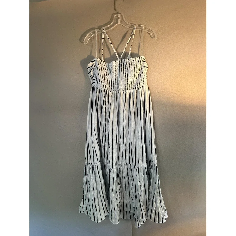 GAP Dress Womens M Blue Stripe Sweetheart Smocked Maxi Strappy Sundress Tiered